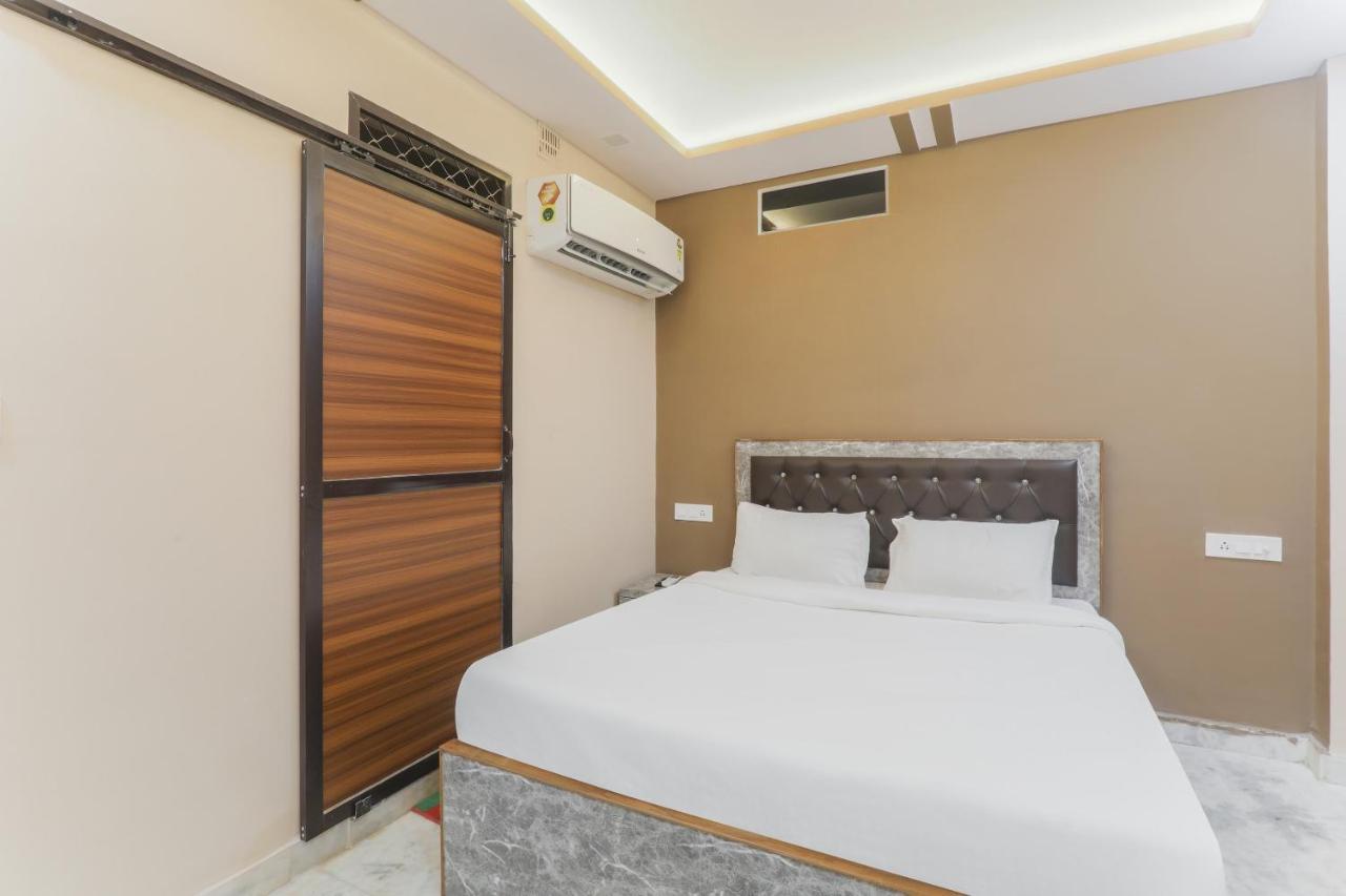 Oyo Tripureswari Guest House Puri Exterior foto