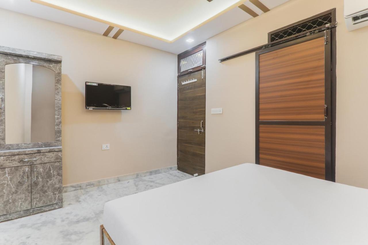 Oyo Tripureswari Guest House Puri Exterior foto