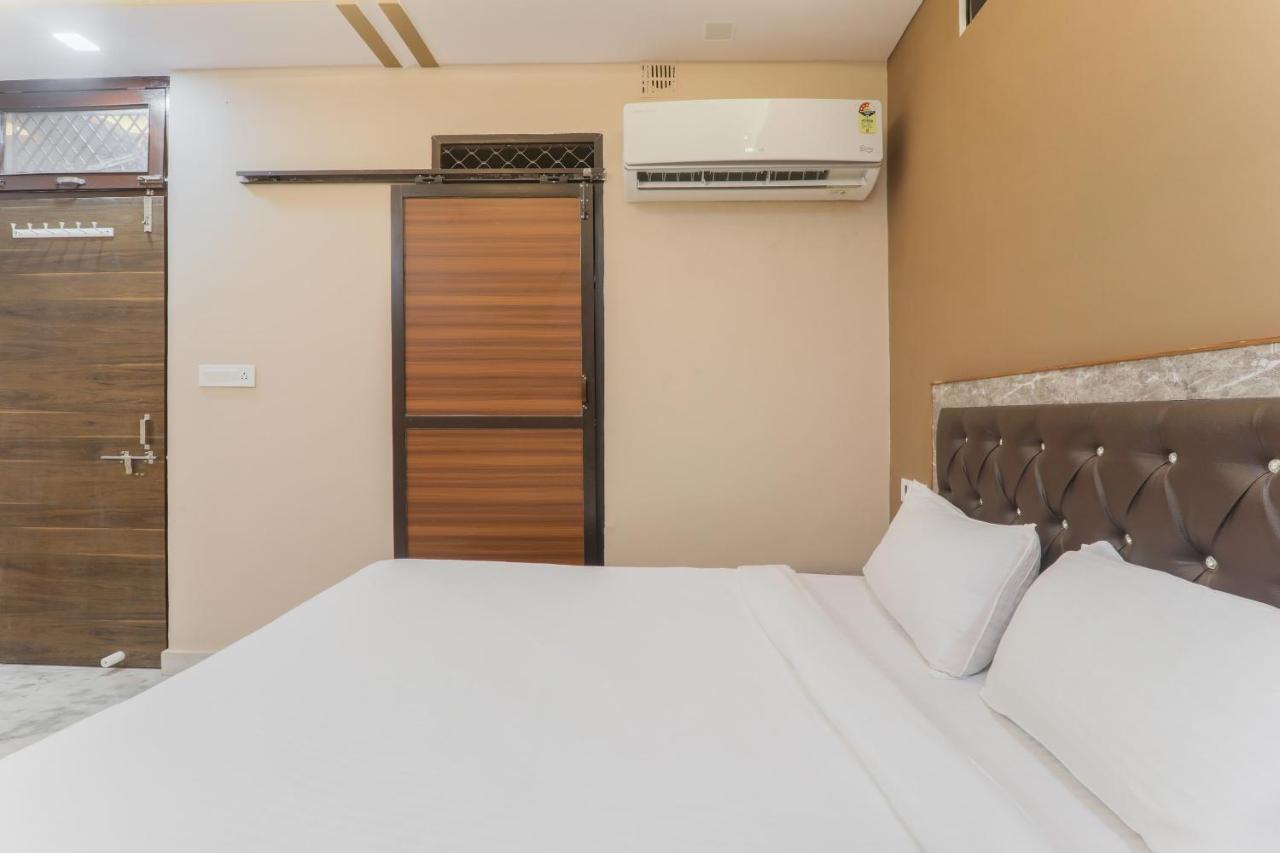 Oyo Tripureswari Guest House Puri Exterior foto