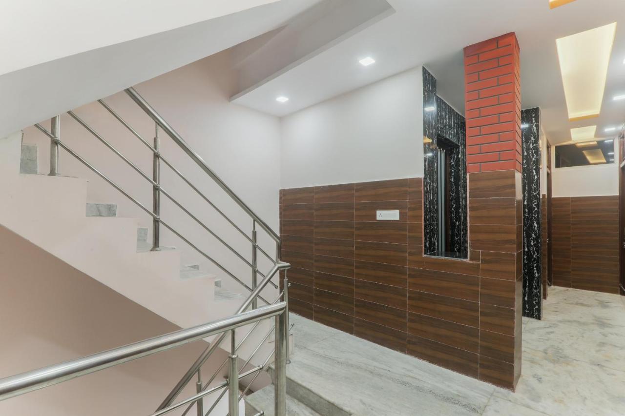 Oyo Tripureswari Guest House Puri Exterior foto